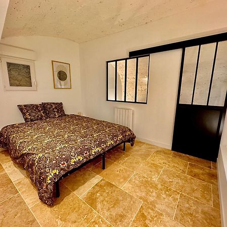 Place De Parking Au Pied Du Logement - Spacieux Et Atypique Apartment Orleans Bagian luar foto