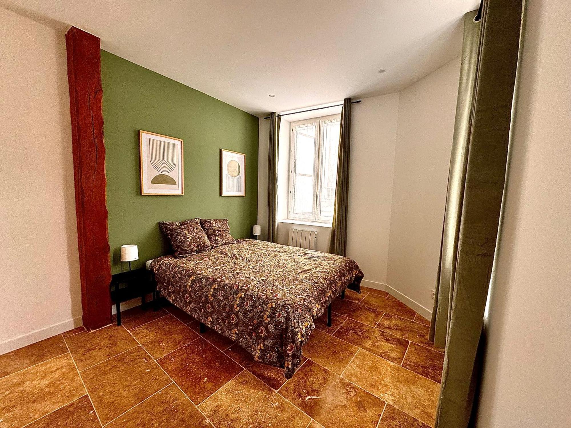 Place De Parking Au Pied Du Logement - Spacieux Et Atypique Apartment Orleans Bagian luar foto